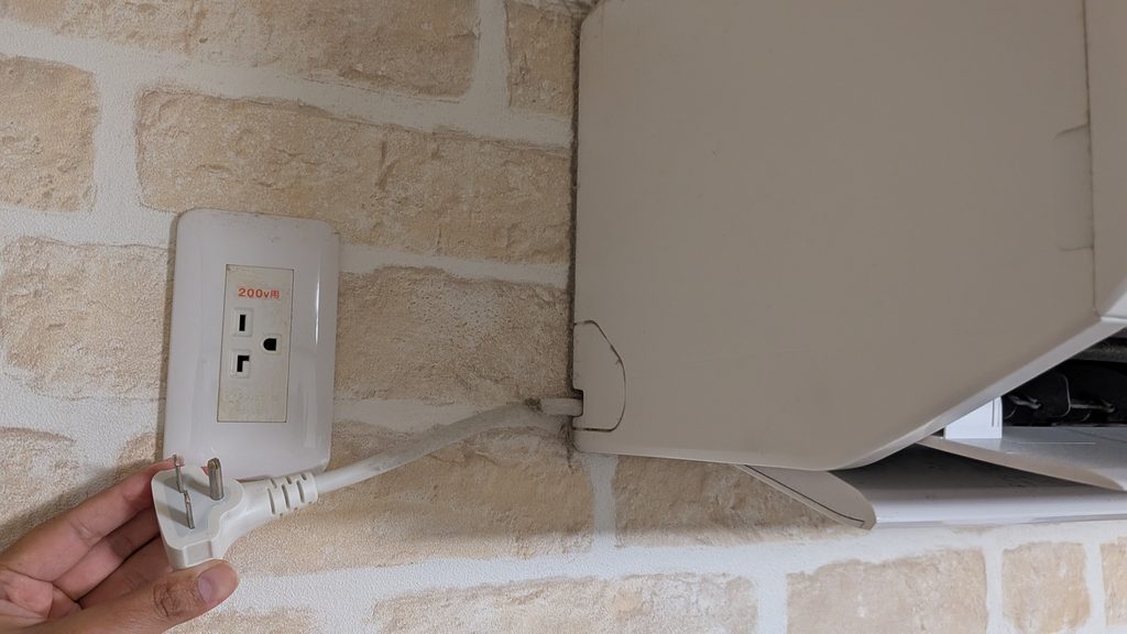 エアコンやIHも使うなら200V対応の蓄電池